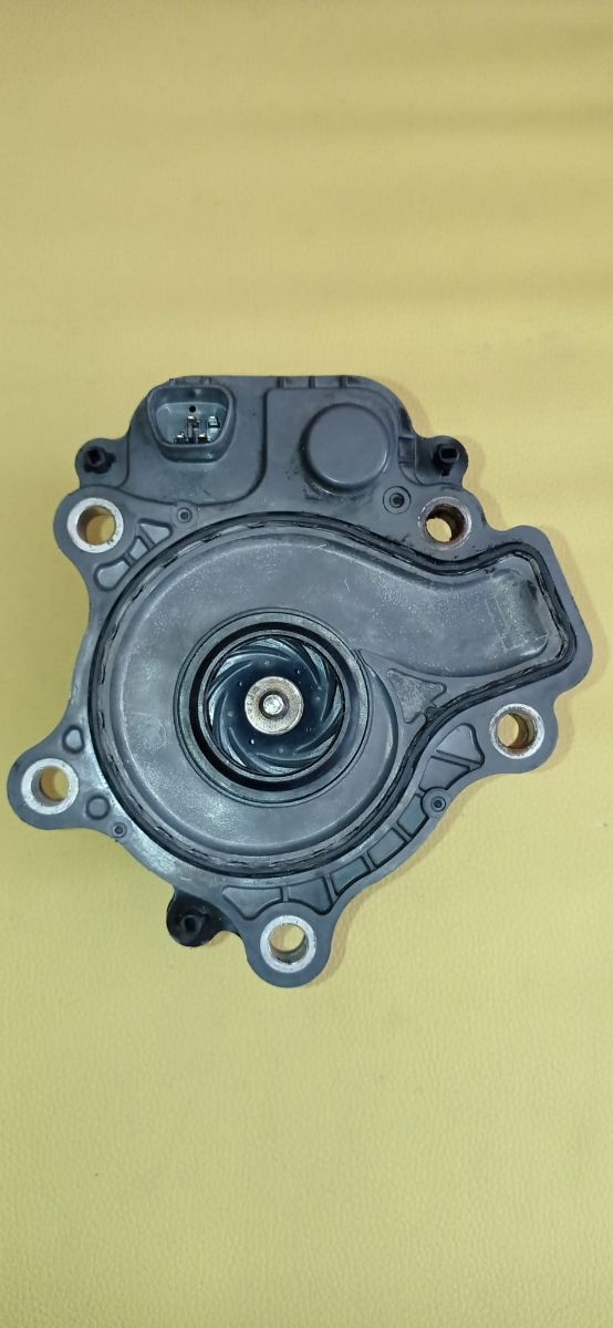 Bomba agua Toyota Híbrido eléctrico Gasolina. 