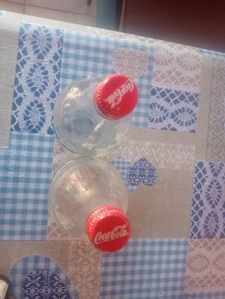 2 bottiglie antiche in vetro Coca-Cola da 1 litro