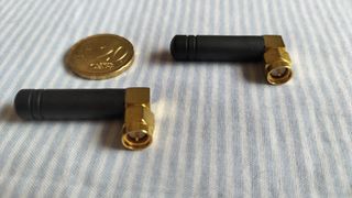 2 Mini Antenas WiFi Angulares