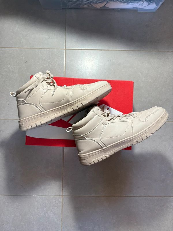 Scarpe alte beige unisex