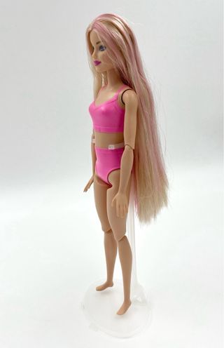 Bambola Barbie Cutie Reveal con costume in peluche da scimmia