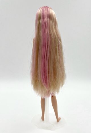 Bambola Barbie Cutie Reveal con costume in peluche da scimmia