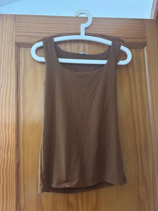 Camiseta Zara escote cuadrado M