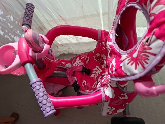 Triciclo rosa para bebé