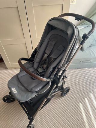 Silla ligera de paseo Cybex Melio reversible