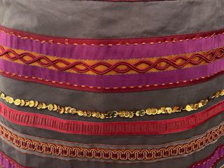 Falda de algodón bordada