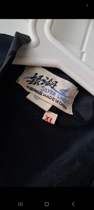 Bata estilo oriental con dragón