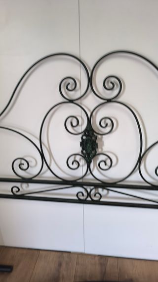 CABEZAL O CABECERO DE HIERRO FORJA PRECIOSO