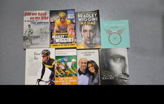 Libros varios de ciclismo.