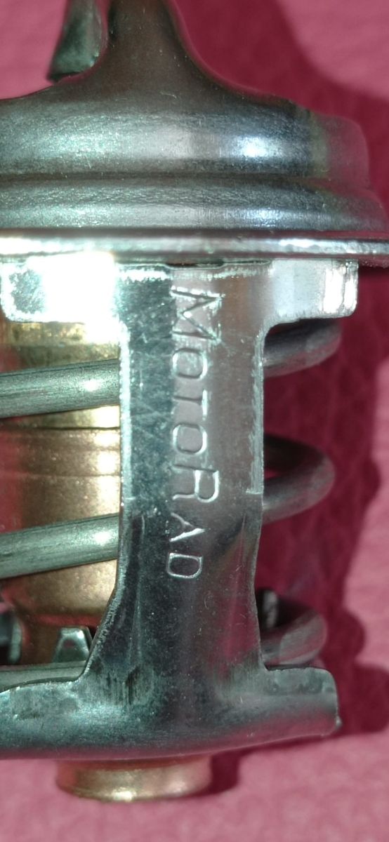 Termostato Ford Focus MK1 gasolina. NUEVO. 