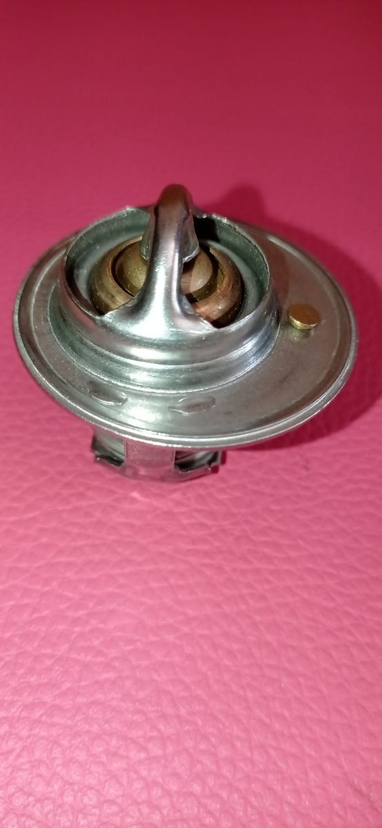 Termostato Ford Focus MK1 gasolina. NUEVO. 