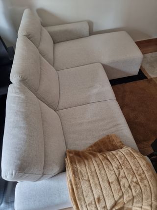 Sofá com chaise longue bege