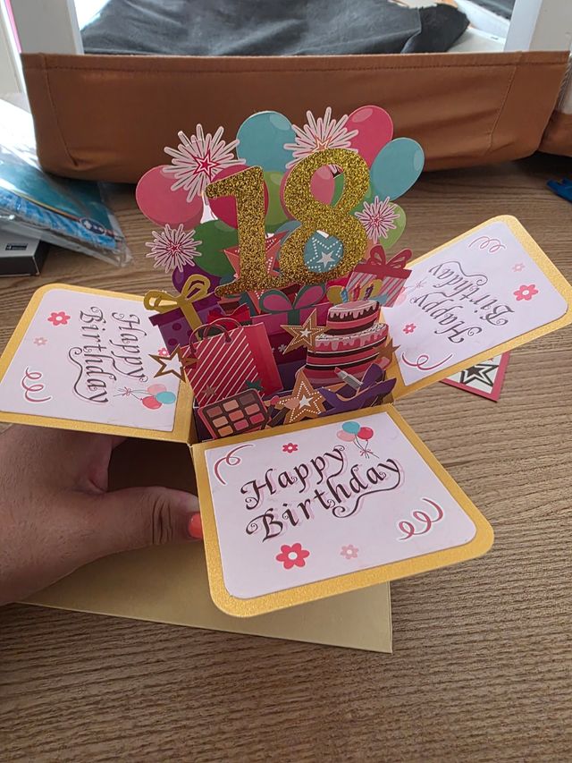 Biglietto Pop-Up 18 Anni Compleanno Ragazza