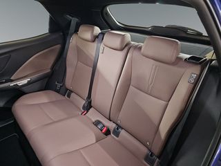 Lexus LBX 1.5 136cv HEV Elegant+