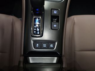 Lexus LBX 1.5 136cv HEV Elegant+