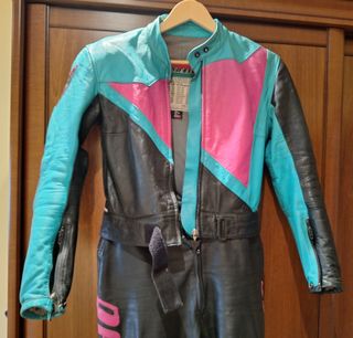 Mono Dainese Cuero Mujer