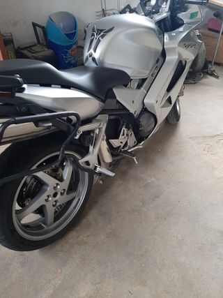 Honda VFR 800 VTEC 2005