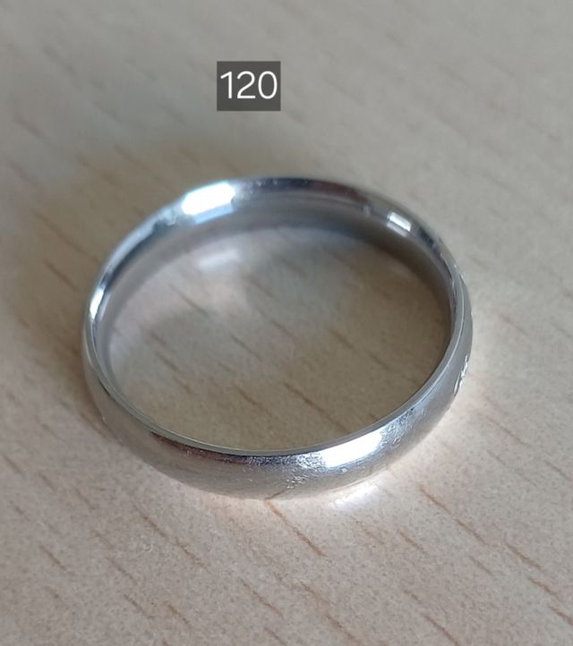 Anello in acciaio Real love