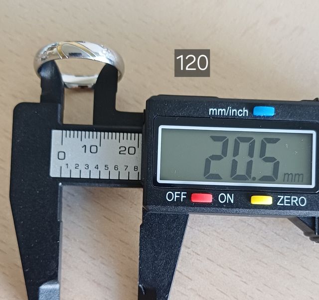 Anello in acciaio Real love