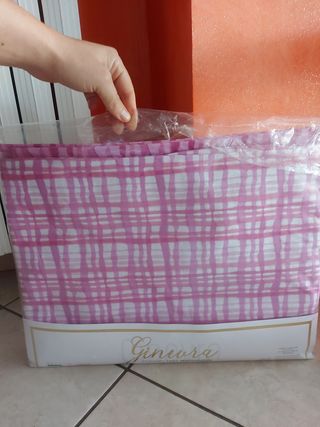 Lenzuola matrimoniali IRGE rosa e viola