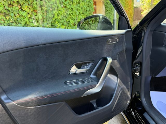 Mercedes-Benz Clase A 200 AMG Line 177cv