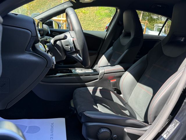 Mercedes-Benz Clase A 200 AMG Line 177cv