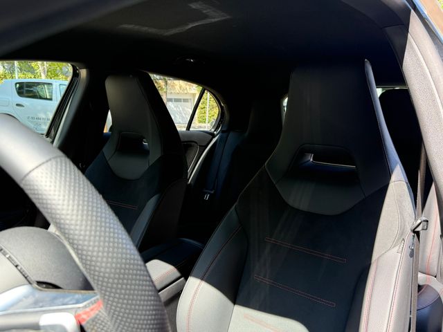 Mercedes-Benz Clase A 200 AMG Line 177cv