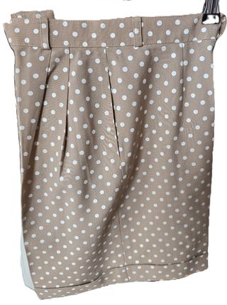 Bermudas mujer beige lunares blancos