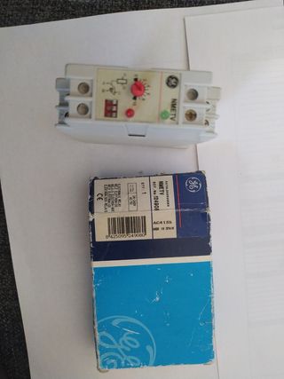 Relé Temporizador NMETV GE 24-240V AC/DC