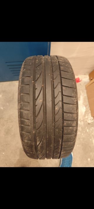 Neumático Bridgestone Potenza 215/40 R17