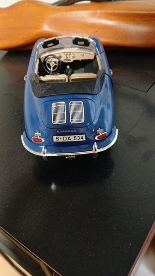 Porsche 911 Descapotable Escala 1:18