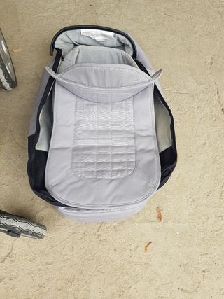 Cochecito Joolz con protector delluvia,No se envia