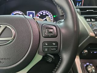 Lexus NX 2.5 300h Premium 2WD
