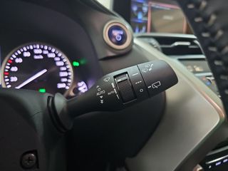 Lexus NX 2.5 300h Premium 2WD