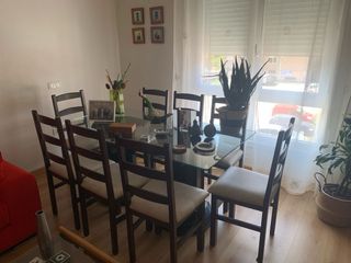 Mesa comedor cristal y 4 sillas madera