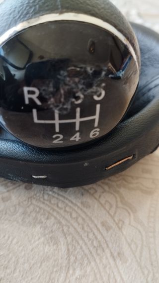 Pomo Volkswagen Touran 6 marchas de piel