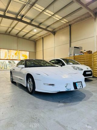 Pontiac Trans am v8 1995