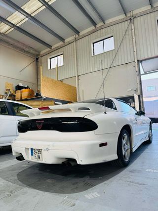 Pontiac Trans am v8 1995