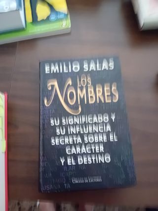 Libro Los Nombres de Emilio Salas