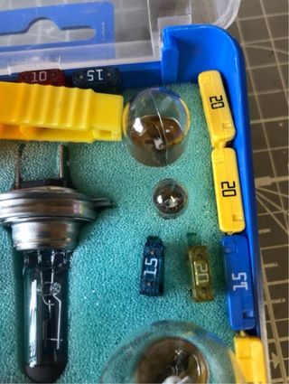 Juego de luces de repuesto Audi A4 2003 y fusibles