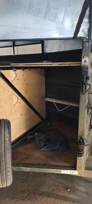 Remolque caballos y medio