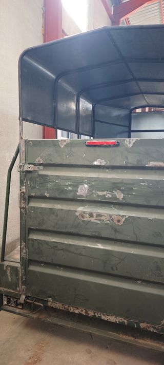 Remolque caballos y medio