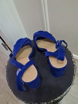 Sandalias de tacón azul