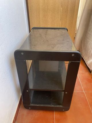 Mesita auxiliar con ruedas