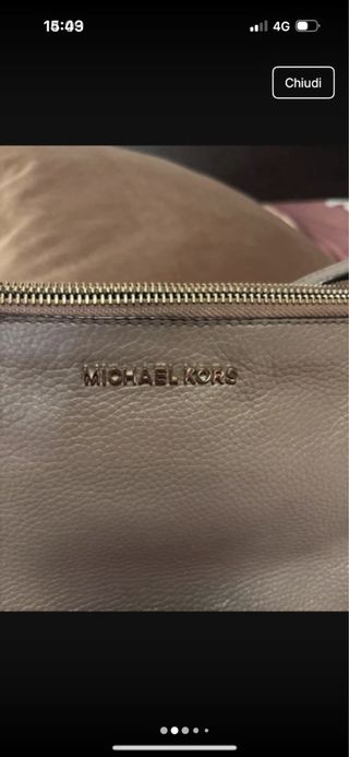 Borsa tracolla Michael Kors color fango. 