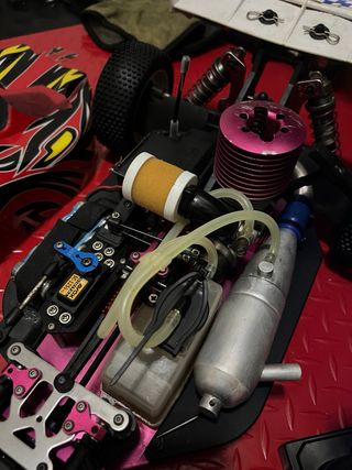 Thunder Tiger EB4 1/8 Buggy Auto RC