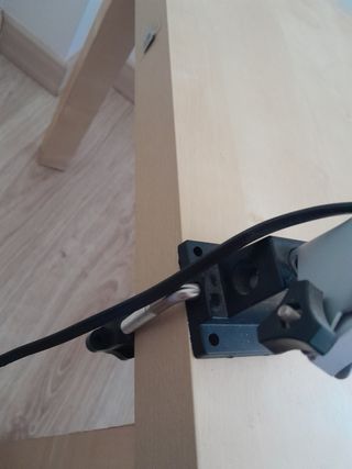 Lámpara de escritorio IKEA gris