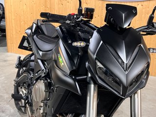QJ MOTOR SRK 700