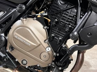 QJ MOTOR SRK 700