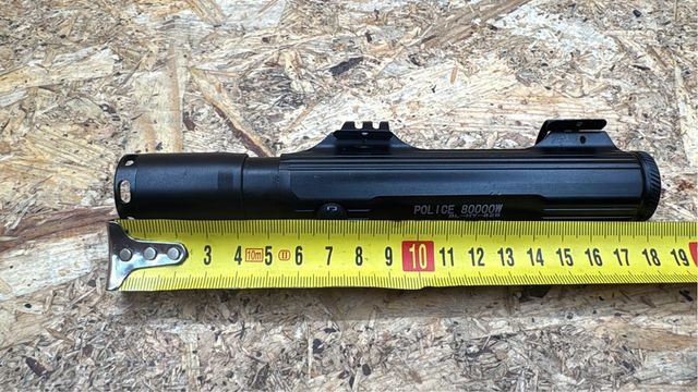 Torcia Police 80000W con attacco